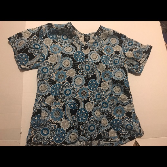 Scrub top - Picture 1 of 1